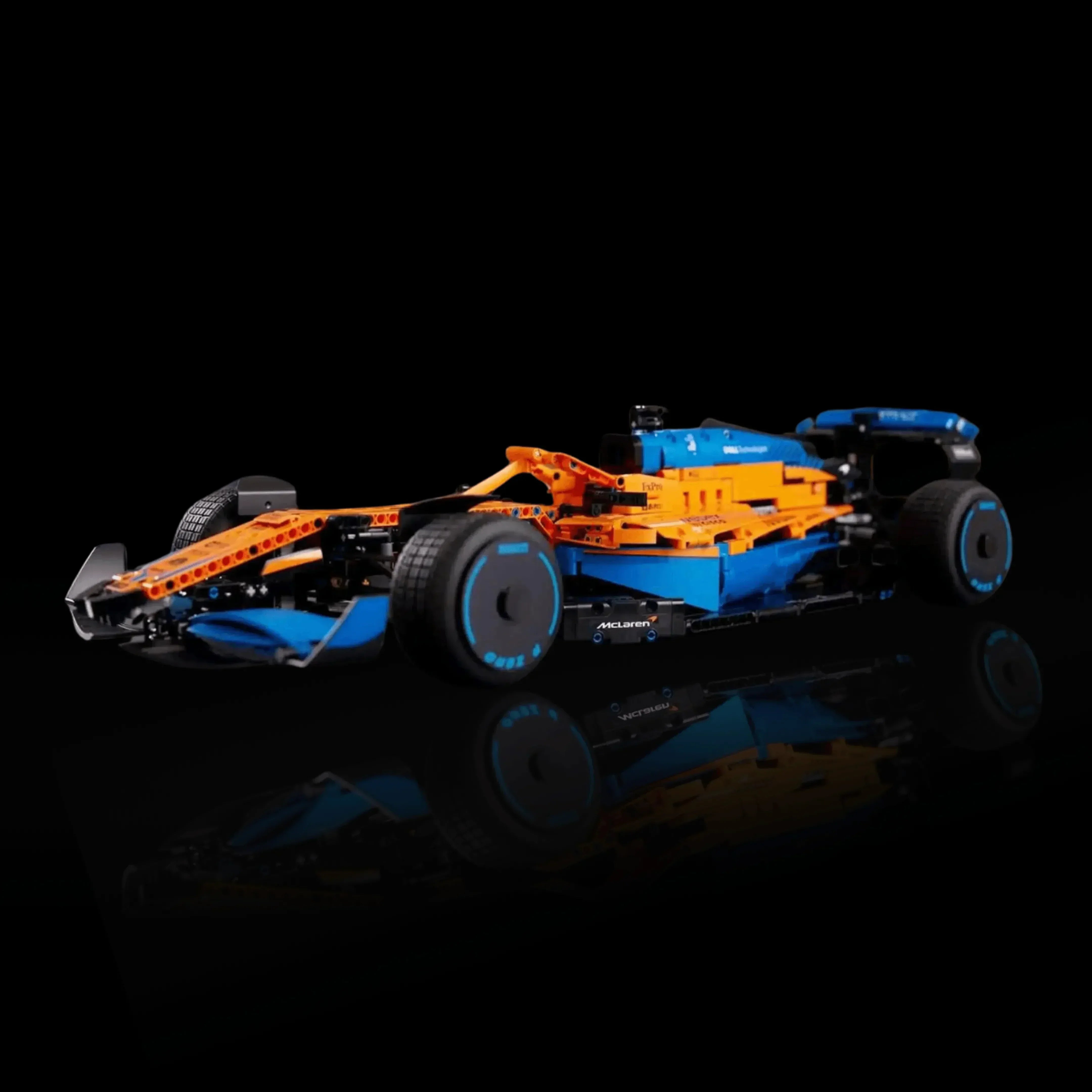 MCL RACING (1432 PEZZI)